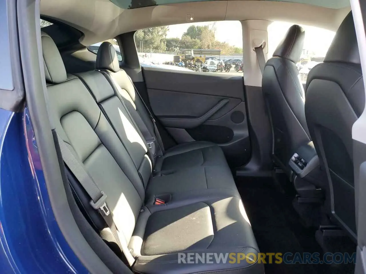 11 fotografías del automóvil dañado 7SAYGDEE7PA095307 TESLA MODEL Y 2023