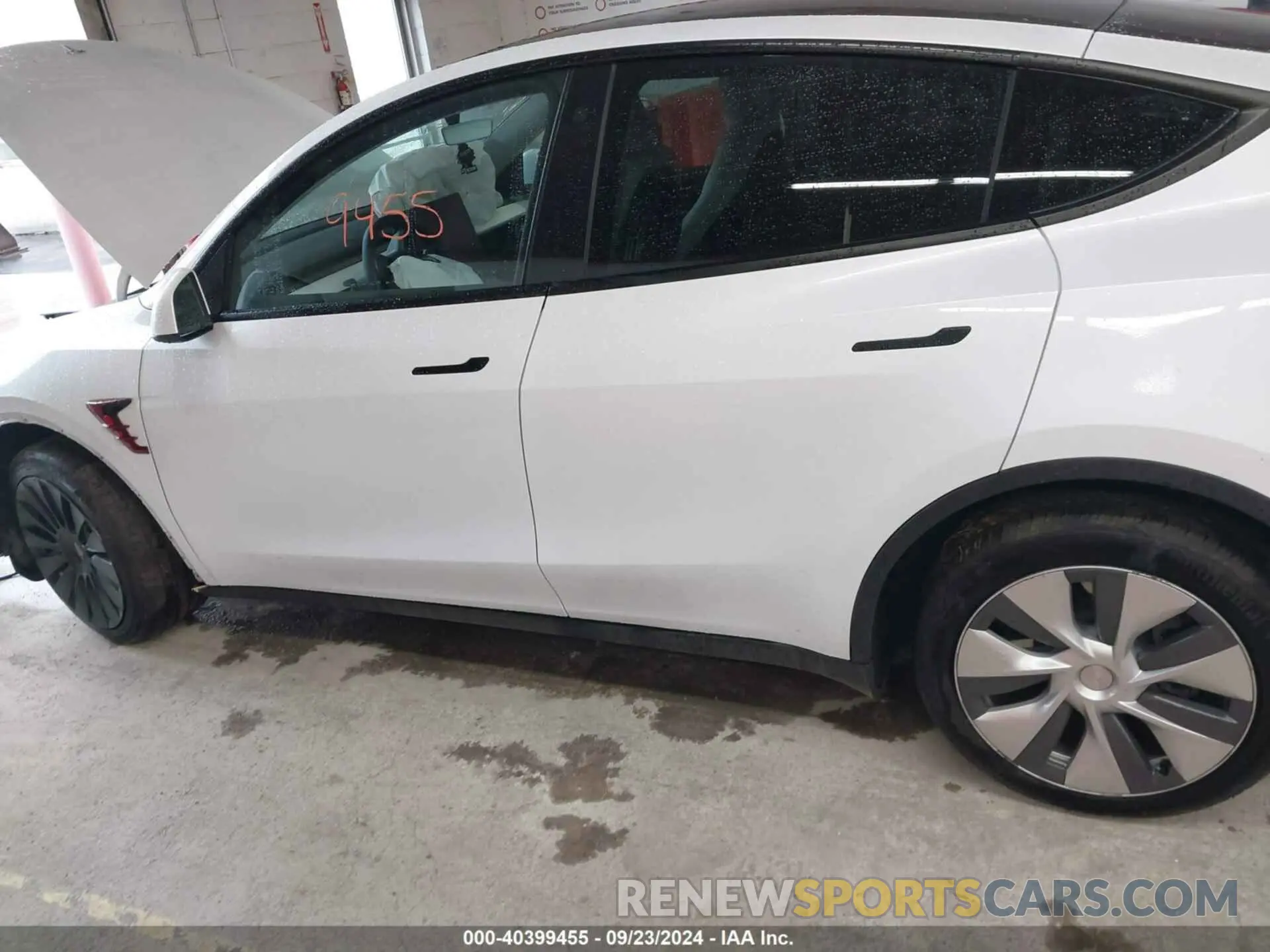 14 fotografías del automóvil dañado 7SAYGDEE7PA100523 TESLA MODEL Y 2023