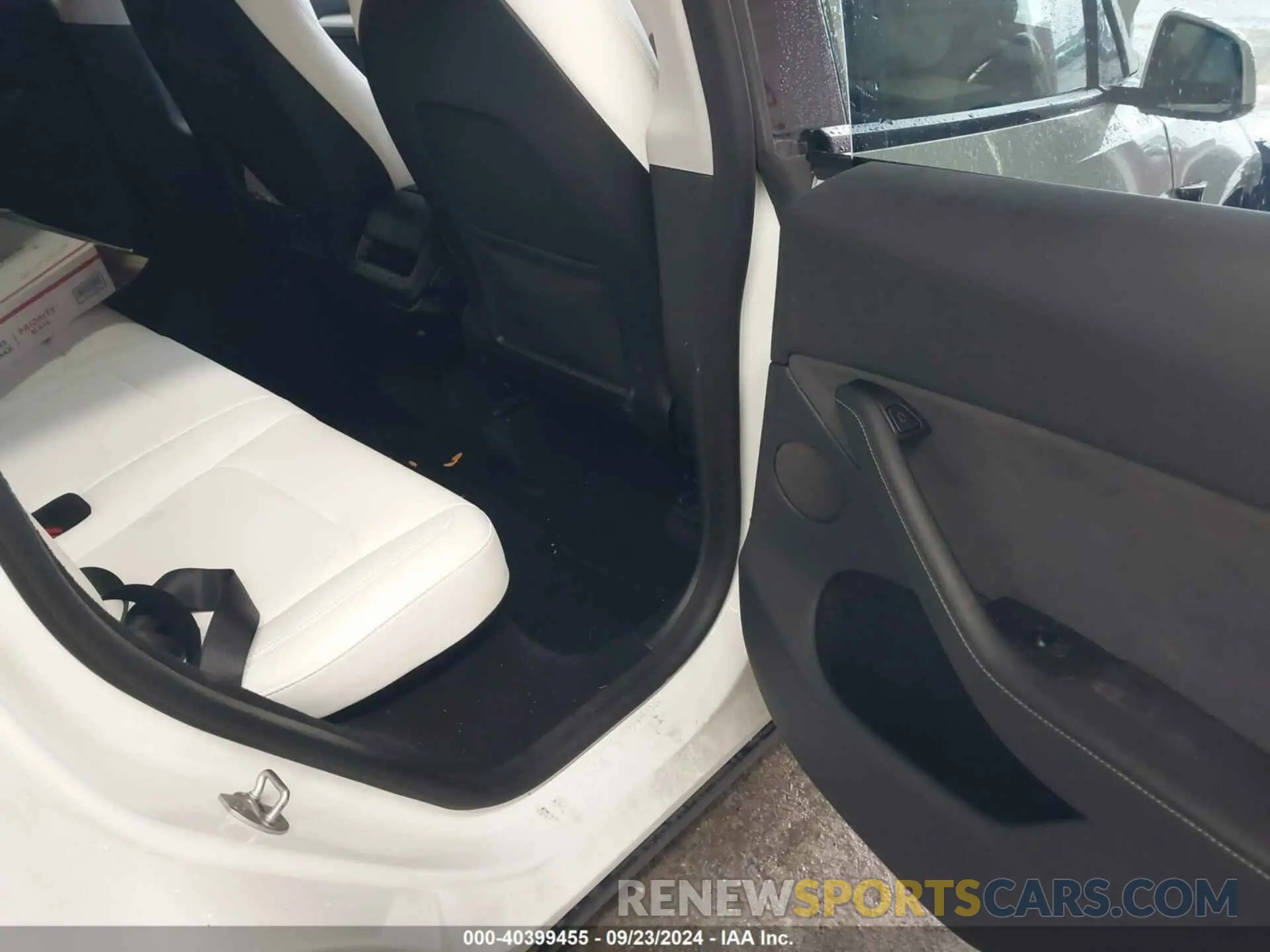 8 fotografías del automóvil dañado 7SAYGDEE7PA100523 TESLA MODEL Y 2023