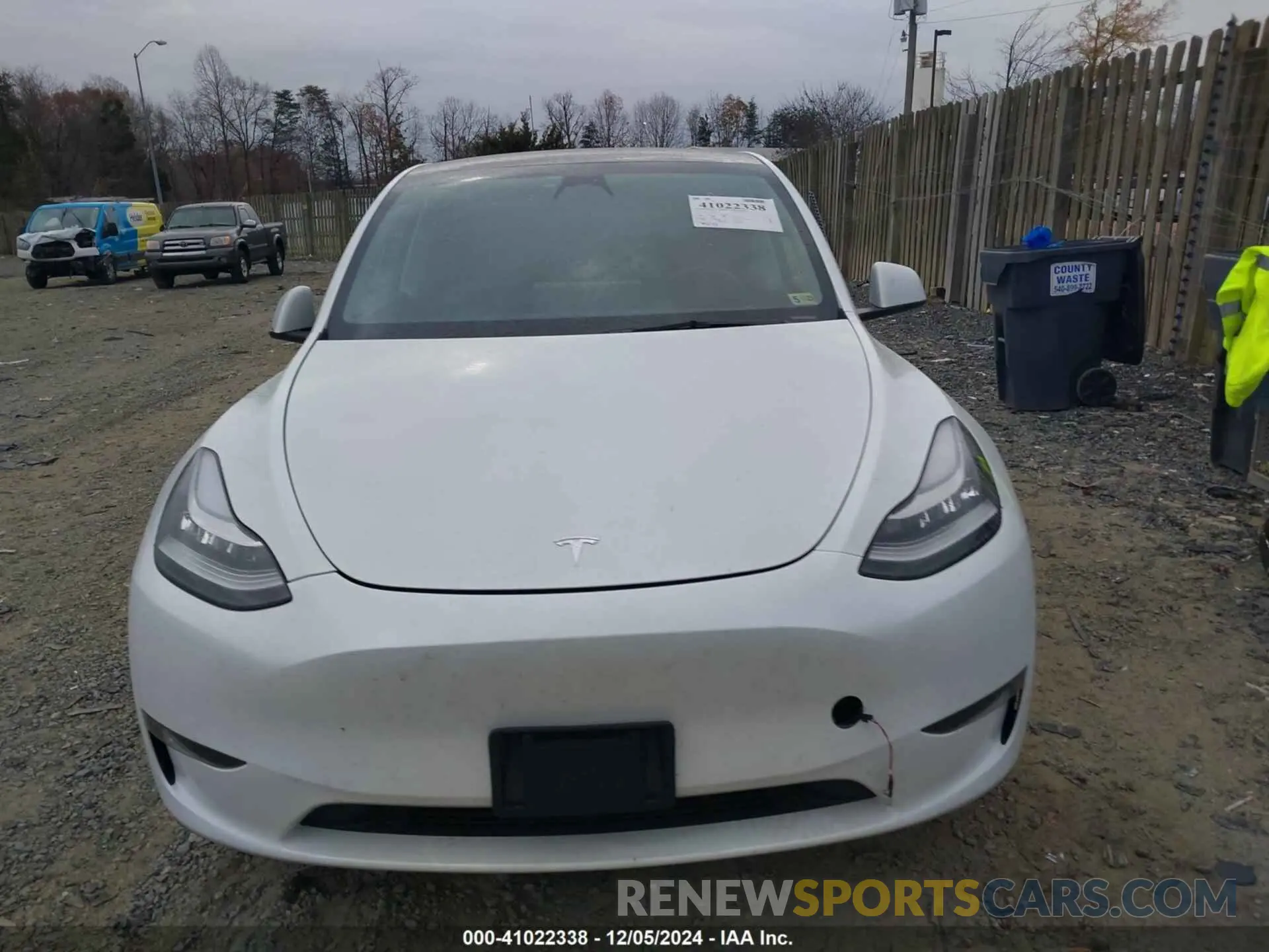 12 fotografías del automóvil dañado 7SAYGDEE7PA121615 TESLA MODEL Y 2023