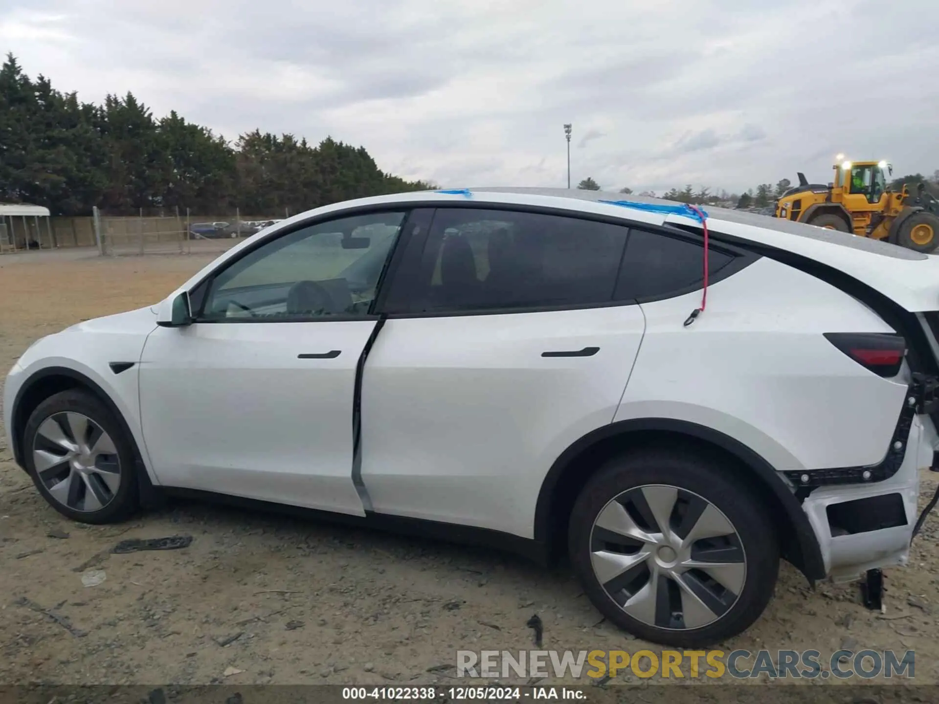 14 fotografías del automóvil dañado 7SAYGDEE7PA121615 TESLA MODEL Y 2023
