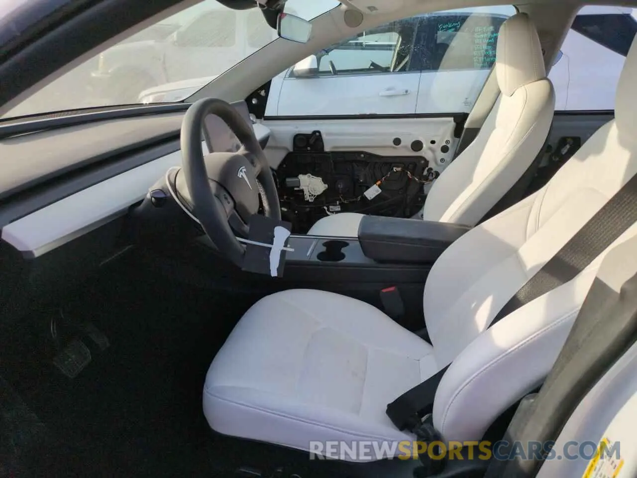7 fotografías del automóvil dañado 7SAYGDEE7PA123090 TESLA MODEL Y 2023