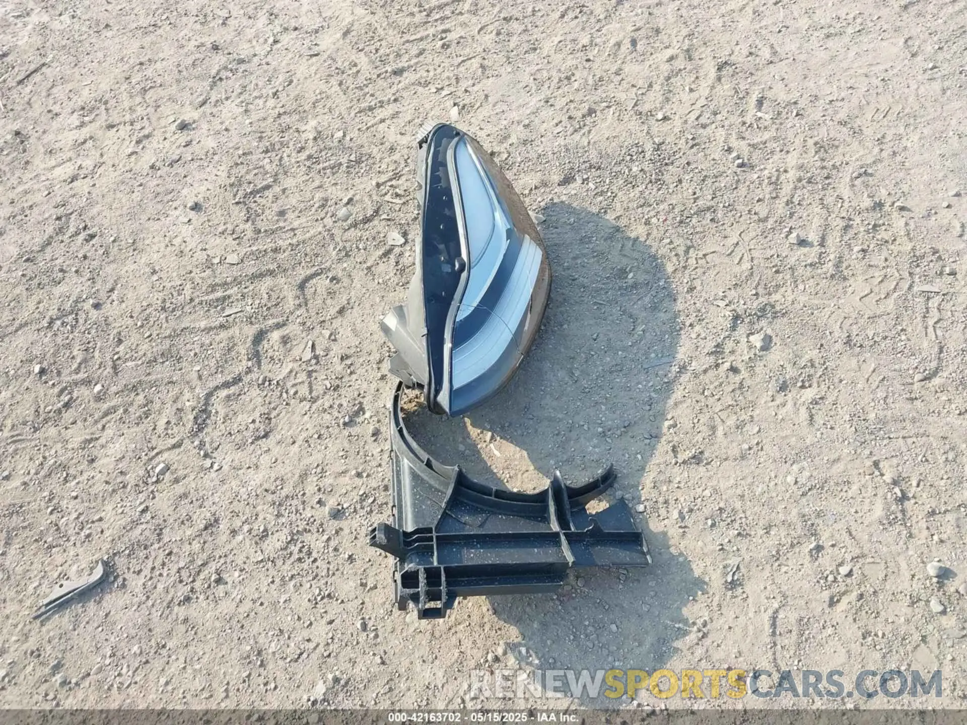 11 fotografías del automóvil dañado 7SAYGDEE7PA137488 TESLA MODEL Y 2023