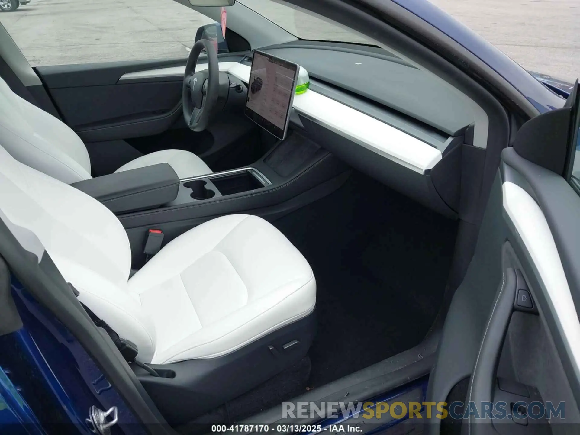 5 fotografías del automóvil dañado 7SAYGDEE7PA194998 TESLA MODEL Y 2023