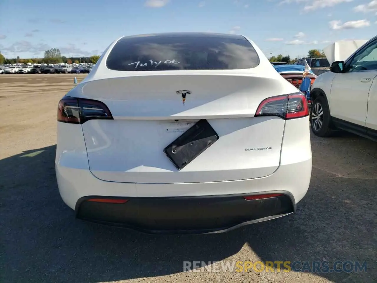 6 fotografías del automóvil dañado 7SAYGDEE7PF597317 TESLA MODEL Y 2023