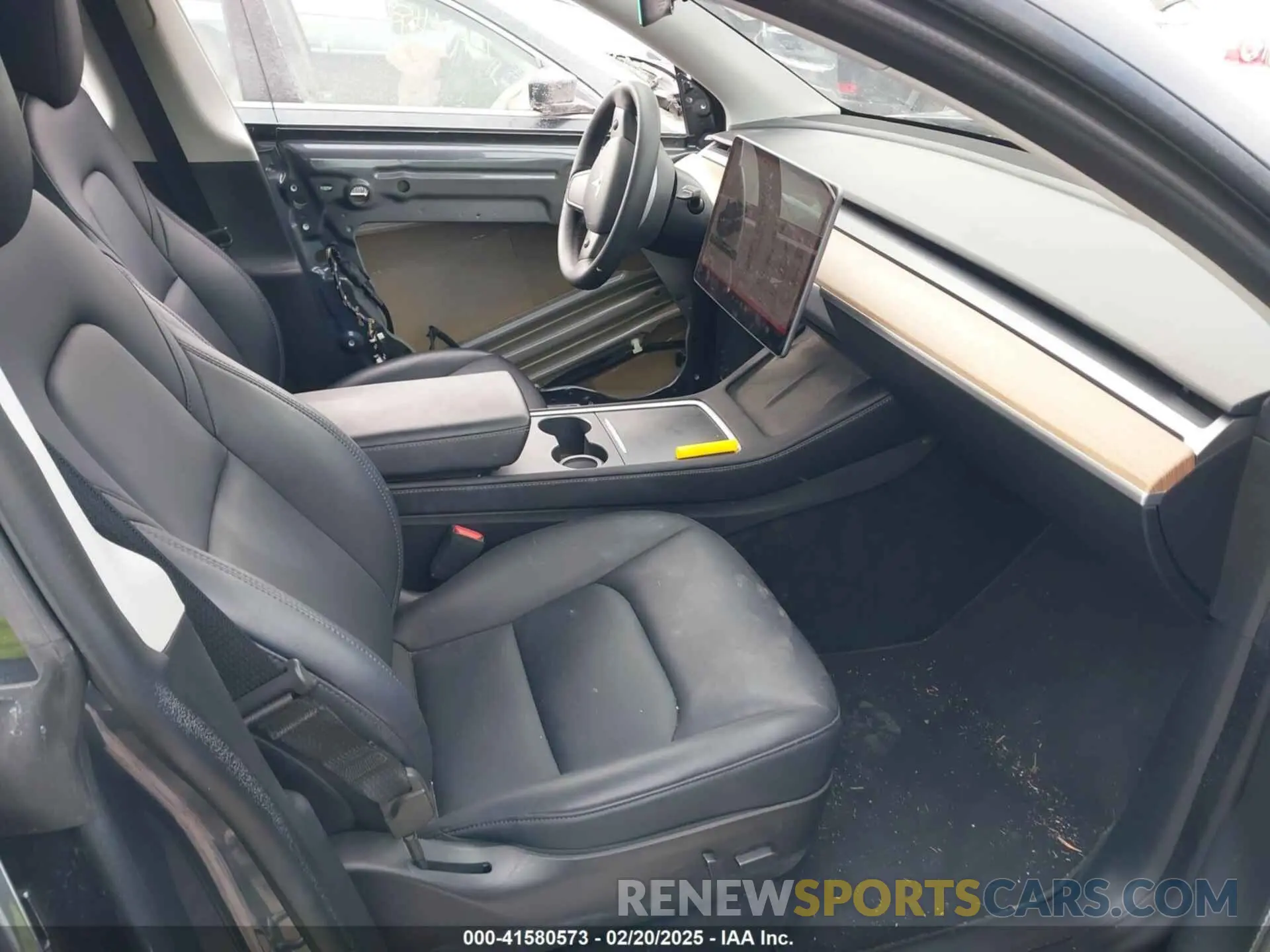 5 fotografías del automóvil dañado 7SAYGDEE7PF602709 TESLA MODEL Y 2023