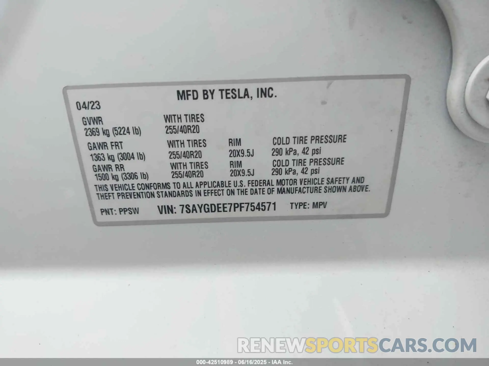 9 fotografías del automóvil dañado 7SAYGDEE7PF754571 TESLA MODEL Y 2023