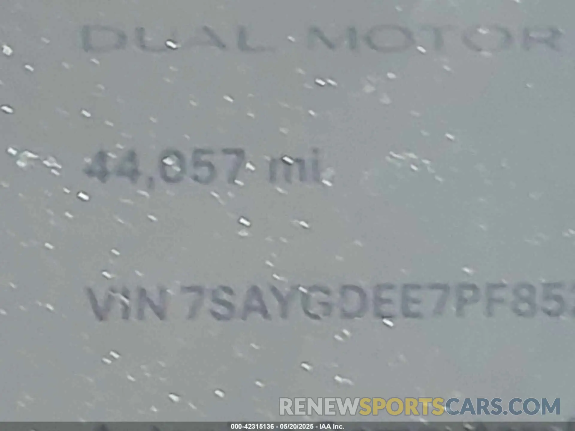14 fotografías del automóvil dañado 7SAYGDEE7PF852113 TESLA MODEL Y 2023