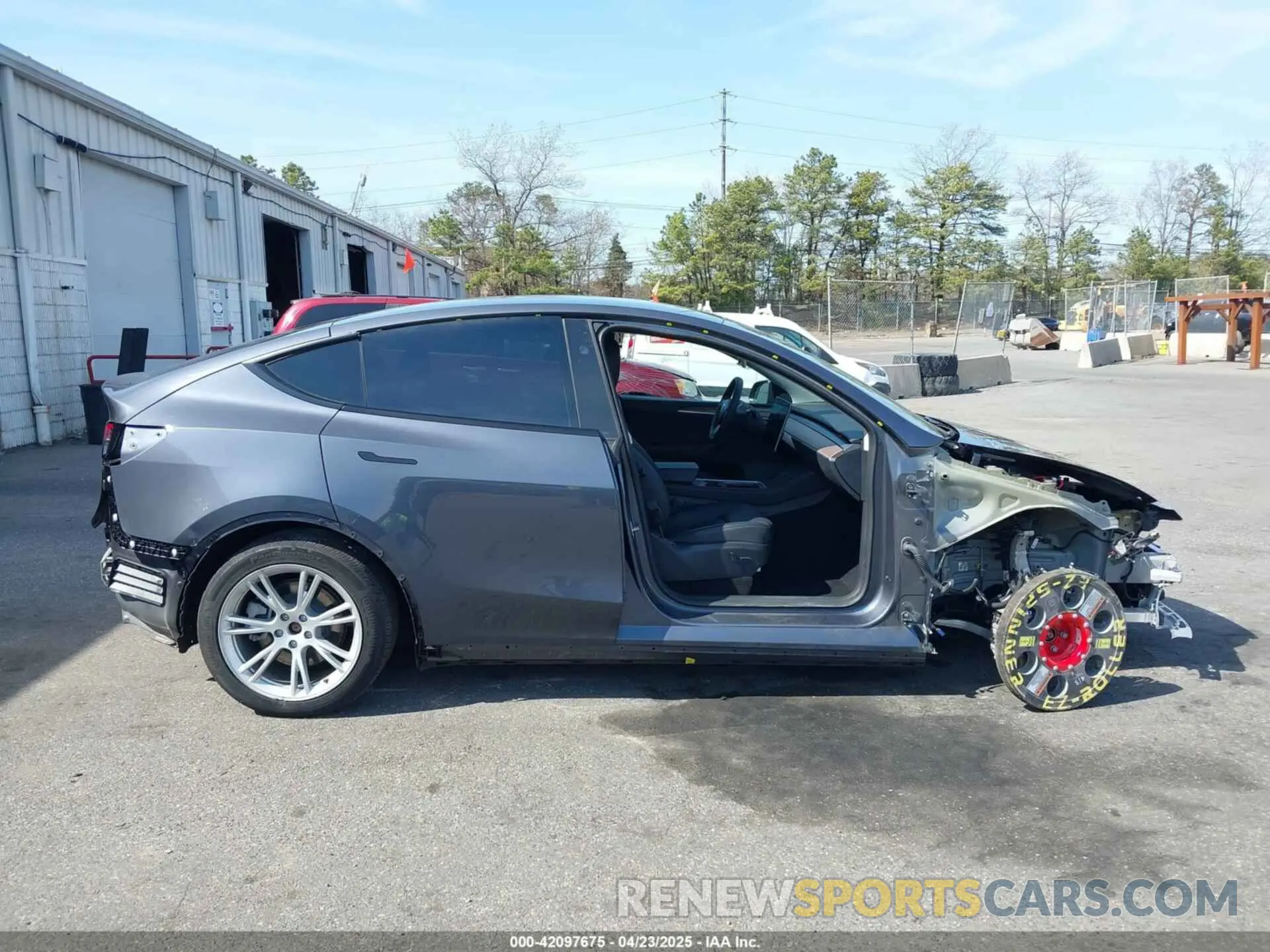 13 fotografías del automóvil dañado 7SAYGDEE7PF856985 TESLA MODEL Y 2023