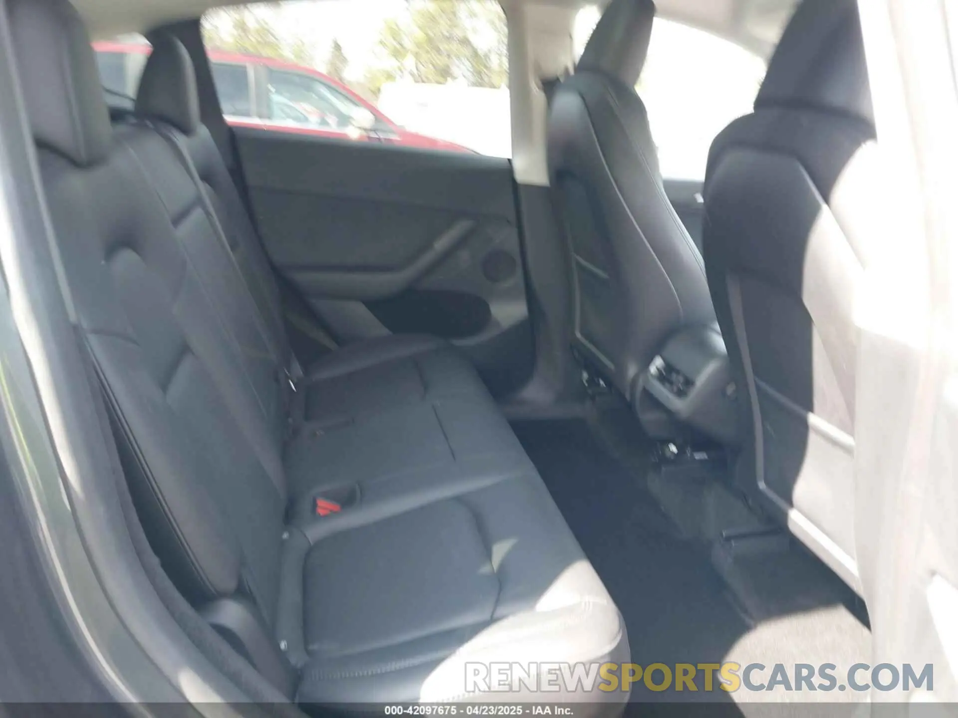 8 fotografías del automóvil dañado 7SAYGDEE7PF856985 TESLA MODEL Y 2023