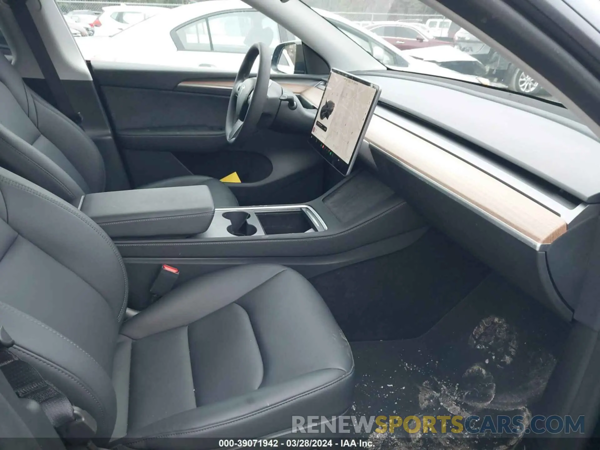 5 fotografías del automóvil dañado 7SAYGDEE7PF899061 TESLA MODEL Y 2023