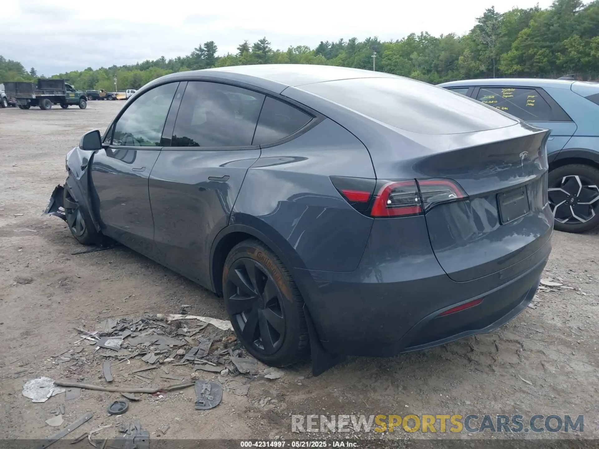 3 fotografías del automóvil dañado 7SAYGDEE8PA023354 TESLA MODEL Y 2023
