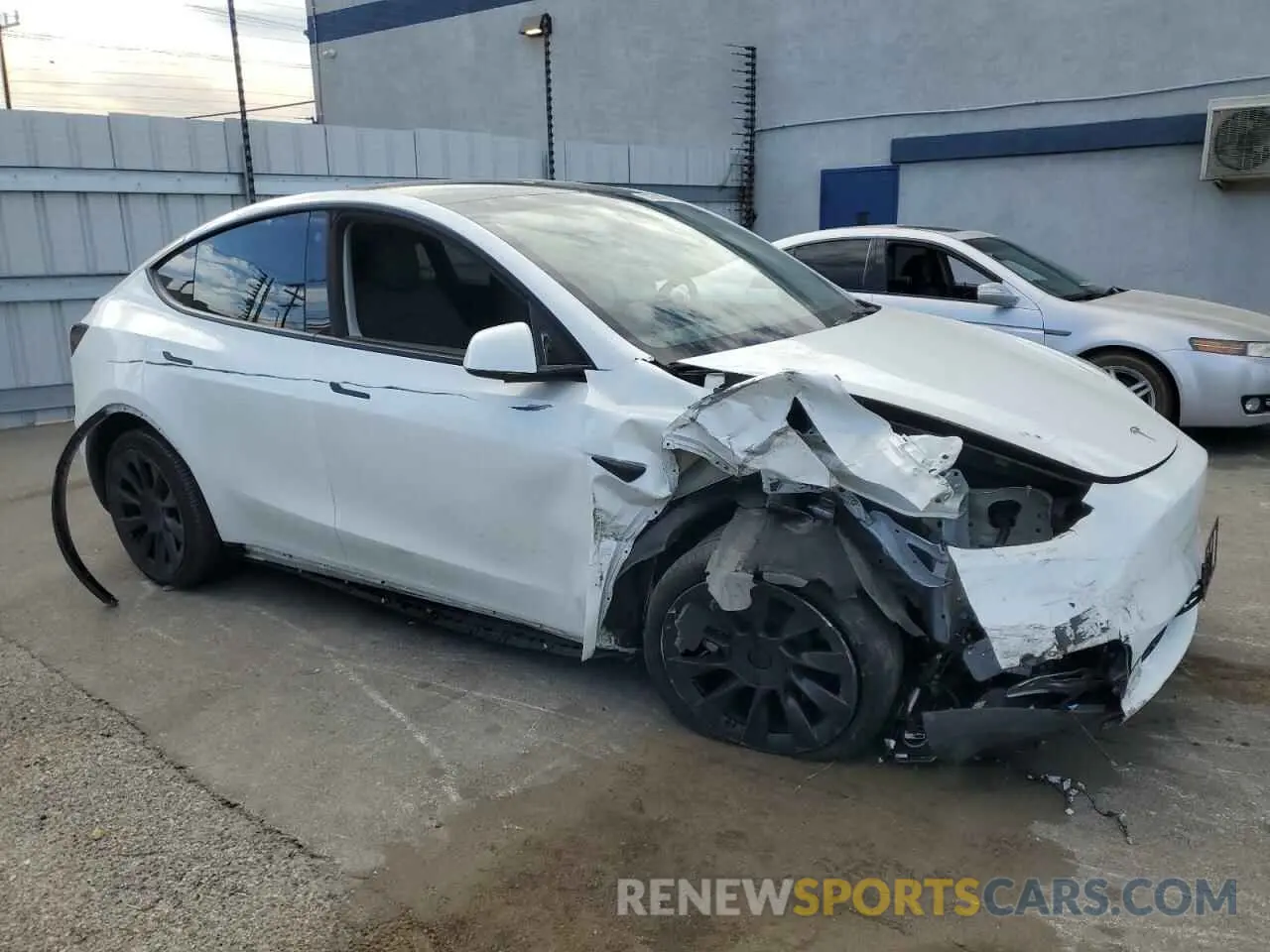 4 fotografías del automóvil dañado 7SAYGDEE8PA026562 TESLA MODEL Y 2023