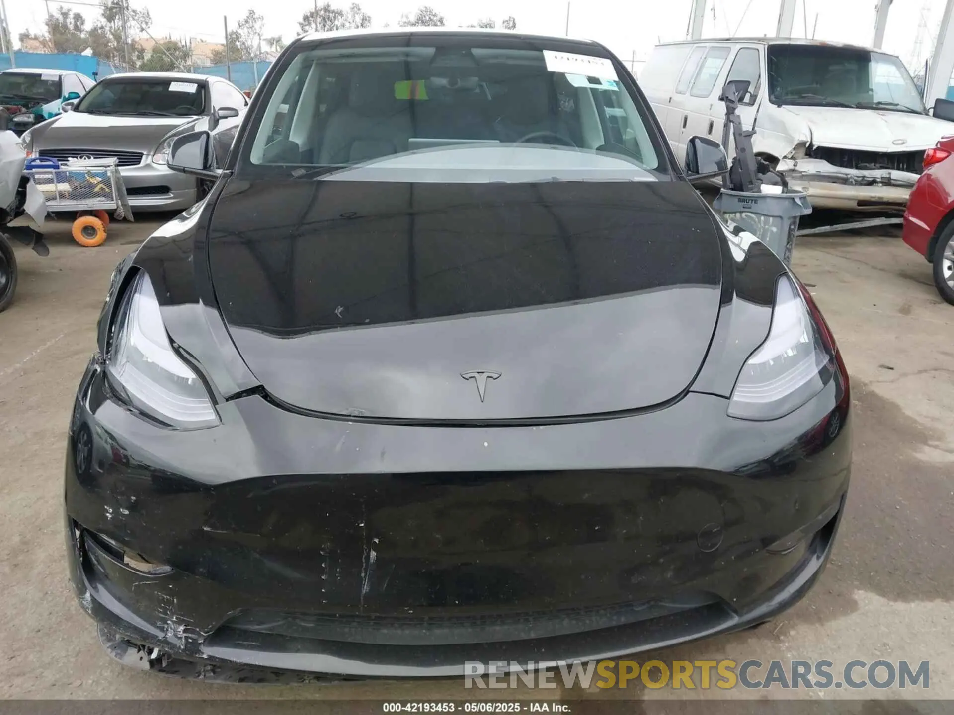 12 fotografías del automóvil dañado 7SAYGDEE8PA051798 TESLA MODEL Y 2023