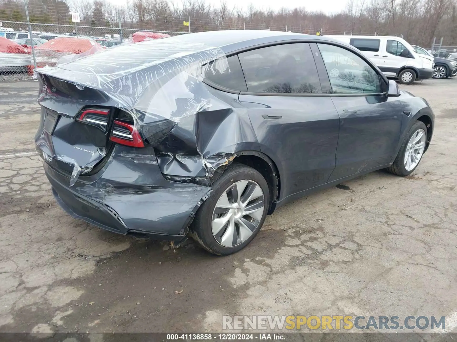 4 fotografías del automóvil dañado 7SAYGDEE8PA057777 TESLA MODEL Y 2023