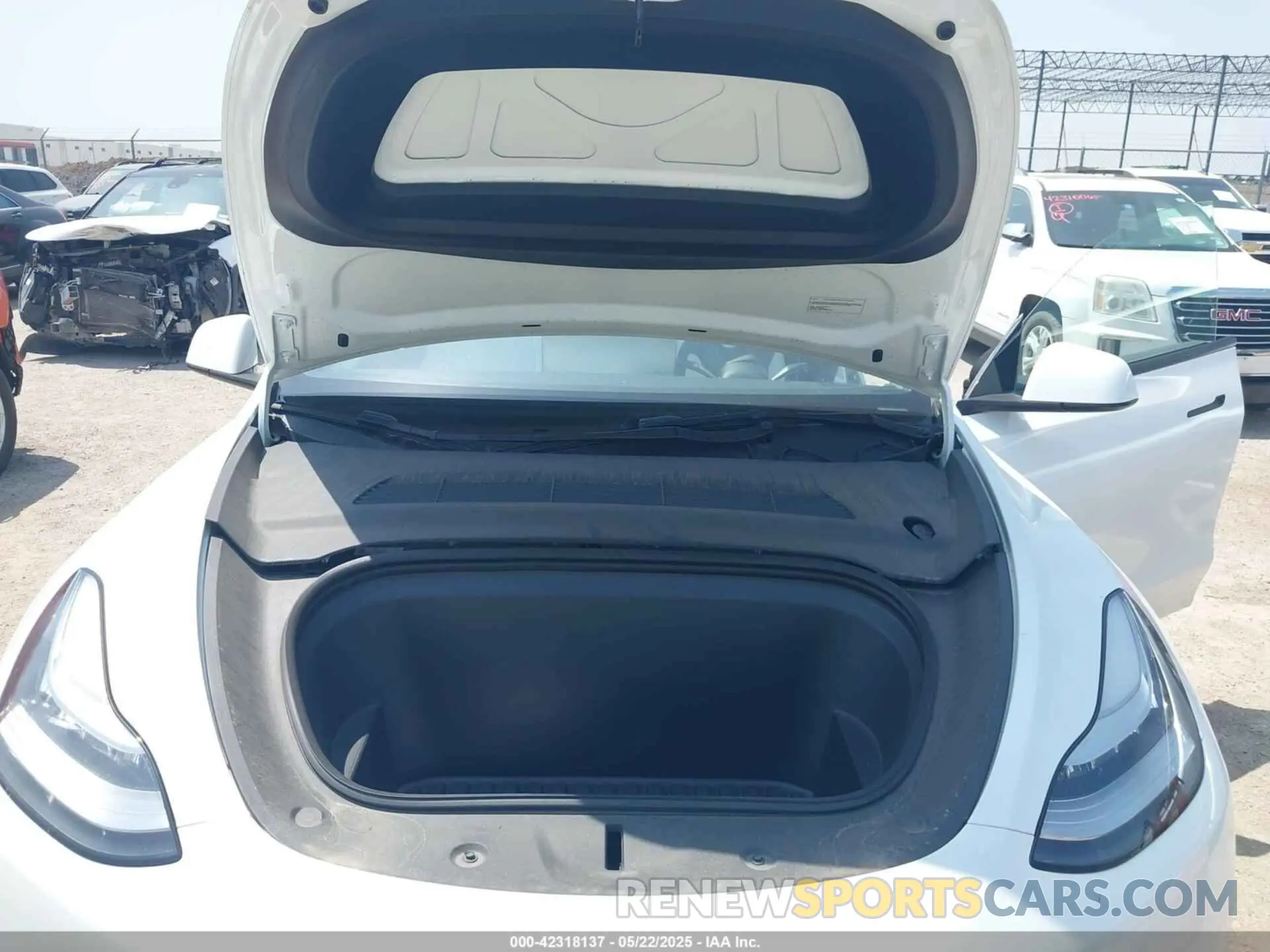 10 fotografías del automóvil dañado 7SAYGDEE8PA094957 TESLA MODEL Y 2023