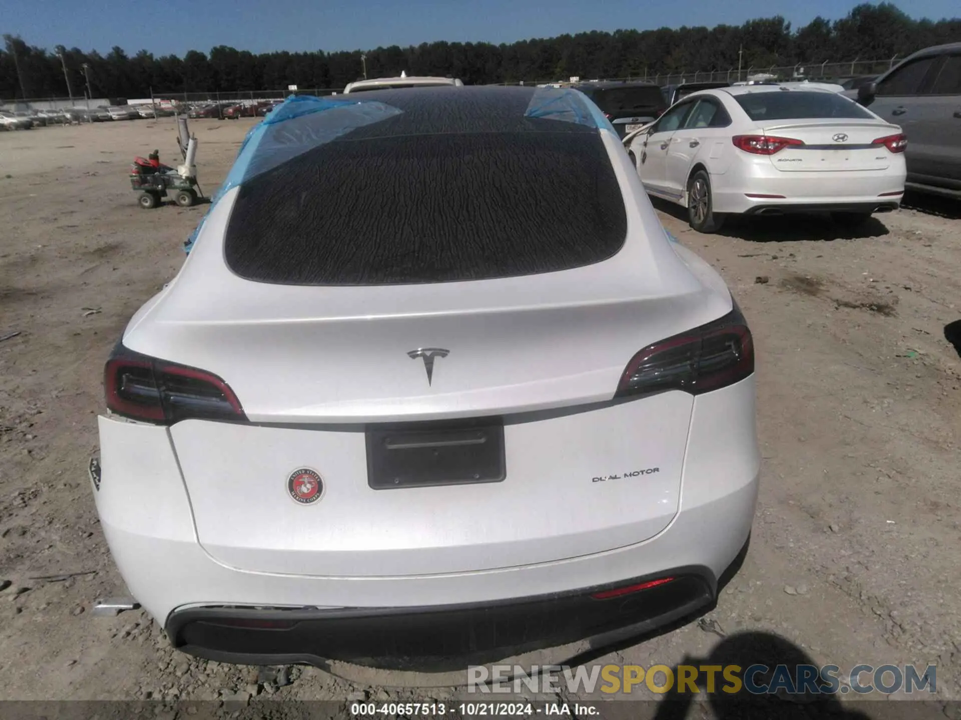 15 fotografías del automóvil dañado 7SAYGDEE8PA101924 TESLA MODEL Y 2023
