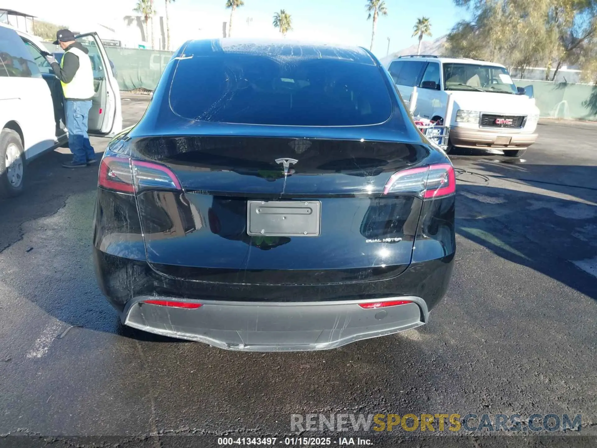 20 fotografías del automóvil dañado 7SAYGDEE8PA151965 TESLA MODEL Y 2023