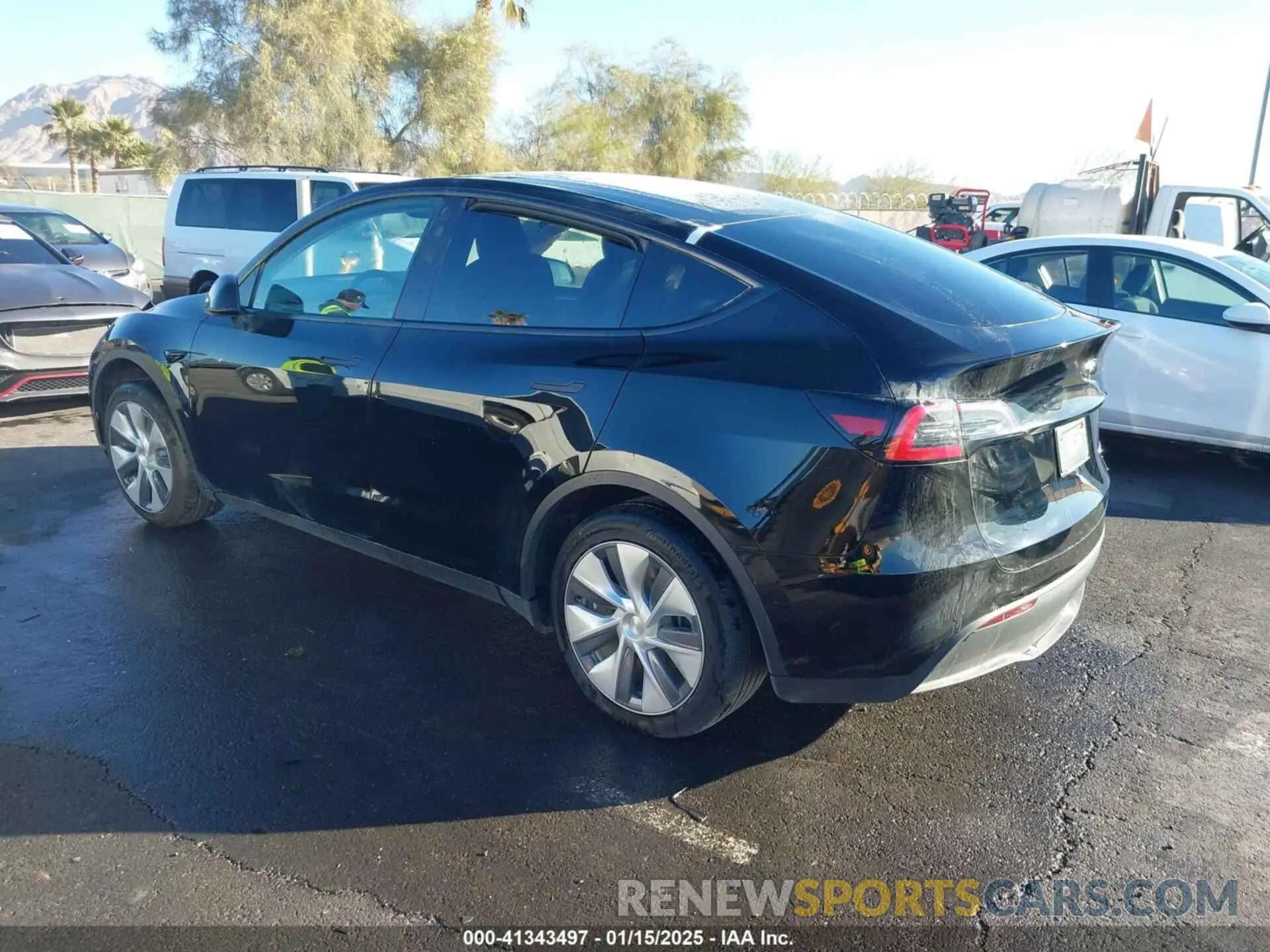 3 fotografías del automóvil dañado 7SAYGDEE8PA151965 TESLA MODEL Y 2023