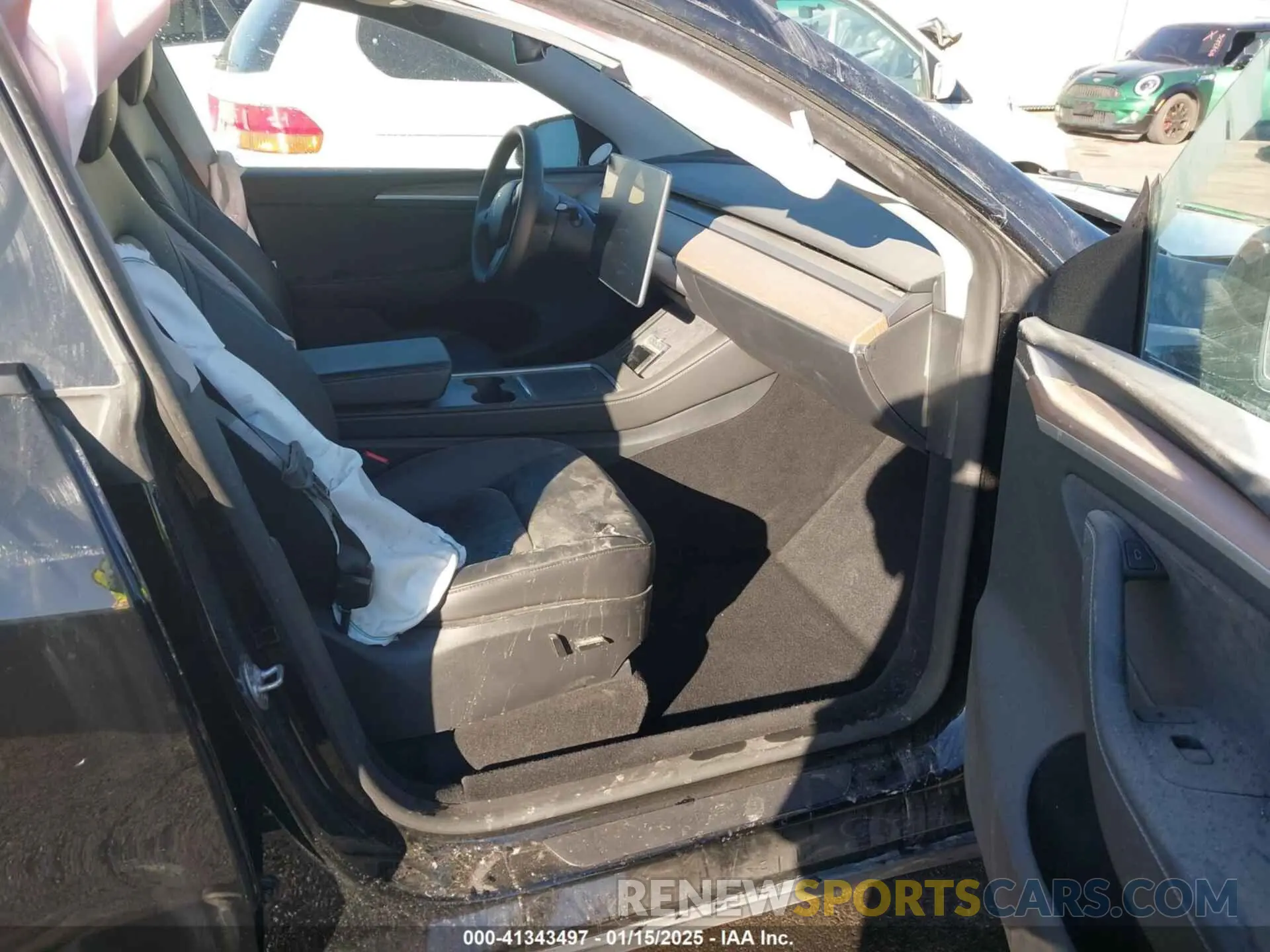 5 fotografías del automóvil dañado 7SAYGDEE8PA151965 TESLA MODEL Y 2023