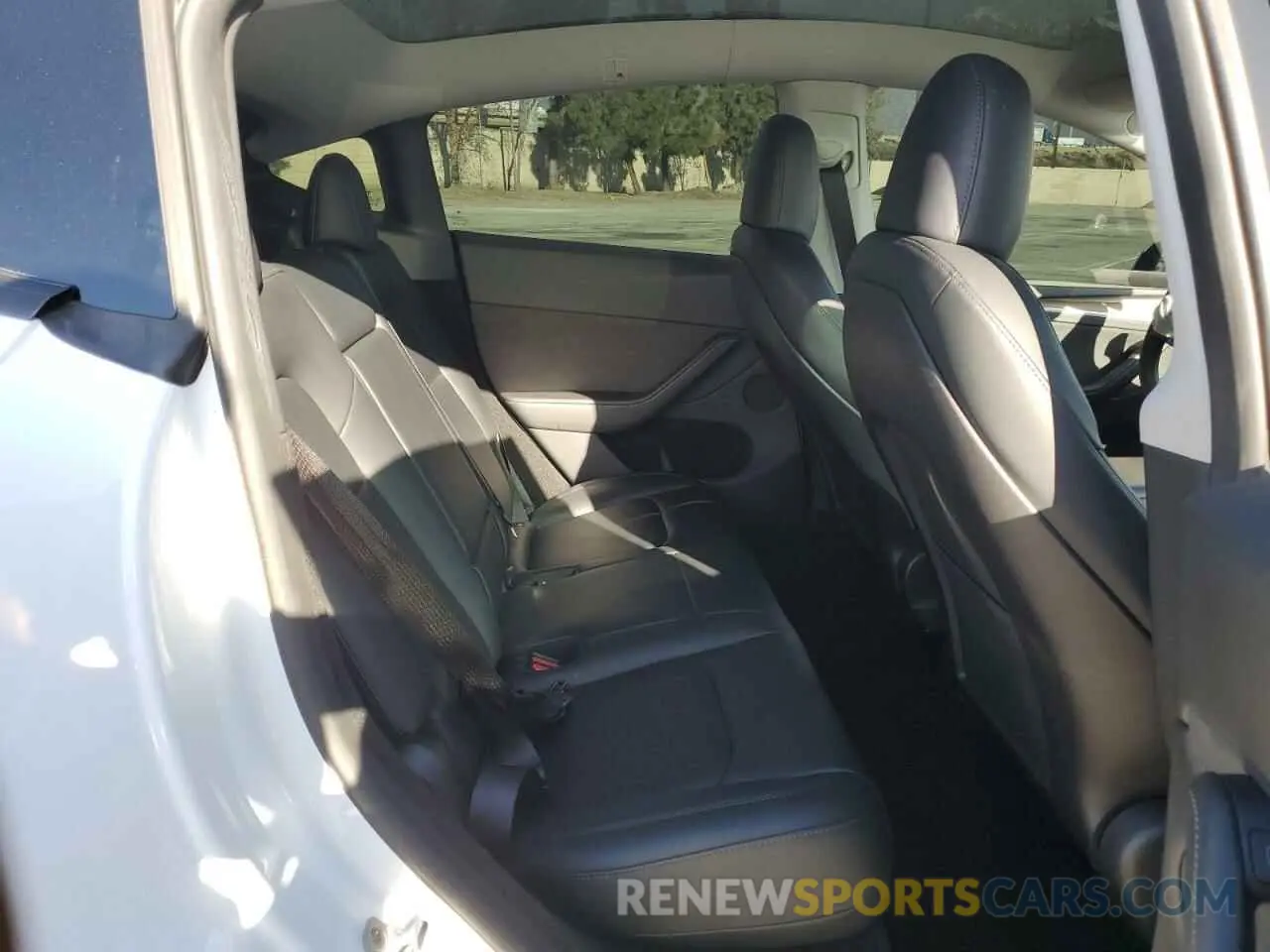 11 fotografías del automóvil dañado 7SAYGDEE8PA157913 TESLA MODEL Y 2023