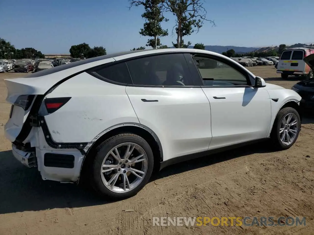 3 fotografías del automóvil dañado 7SAYGDEE8PA168524 TESLA MODEL Y 2023
