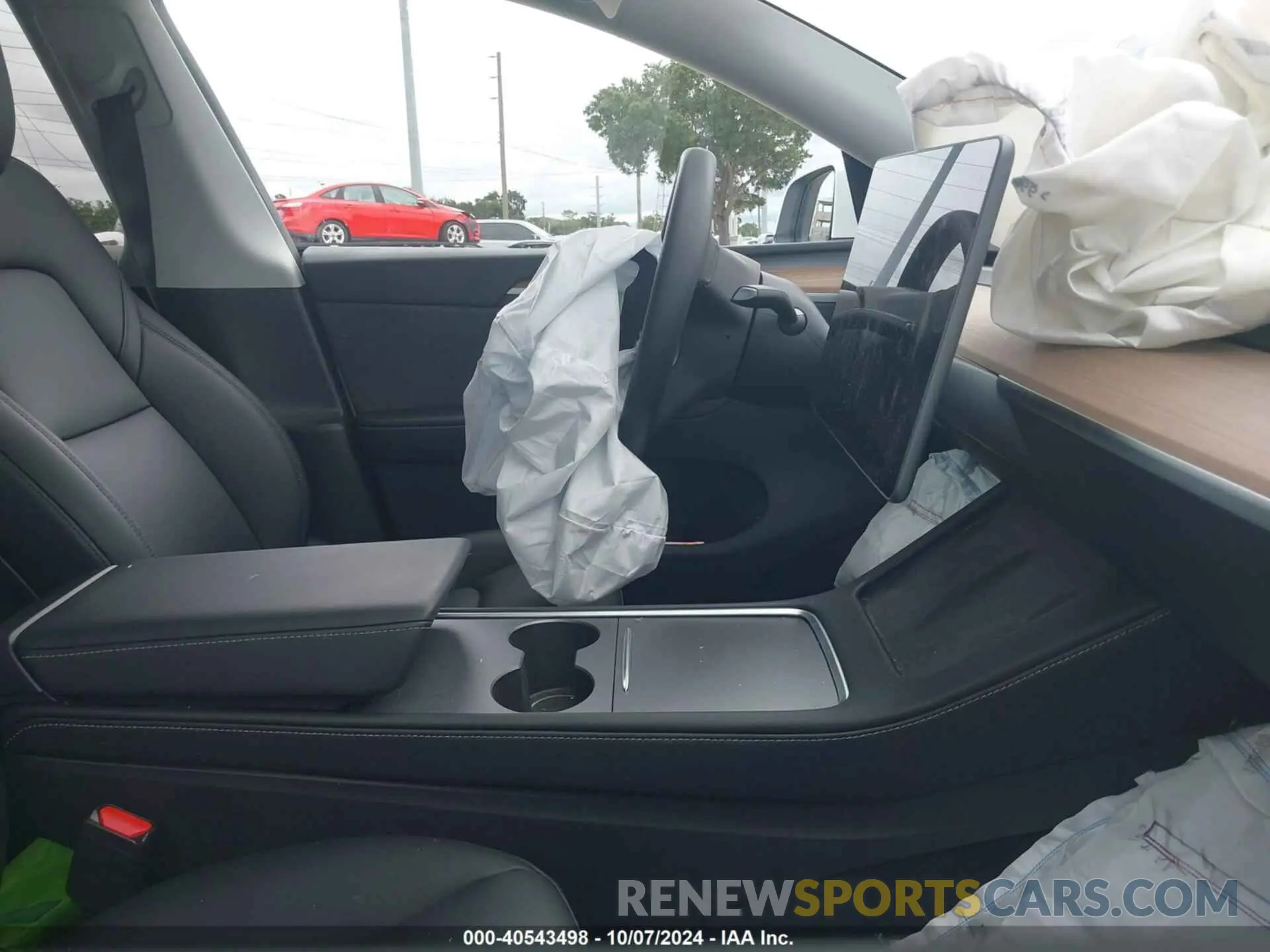 5 fotografías del automóvil dañado 7SAYGDEE8PA179376 TESLA MODEL Y 2023