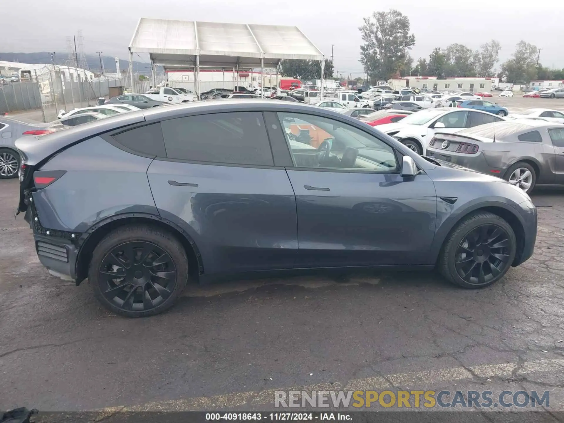 14 fotografías del automóvil dañado 7SAYGDEE8PA193004 TESLA MODEL Y 2023