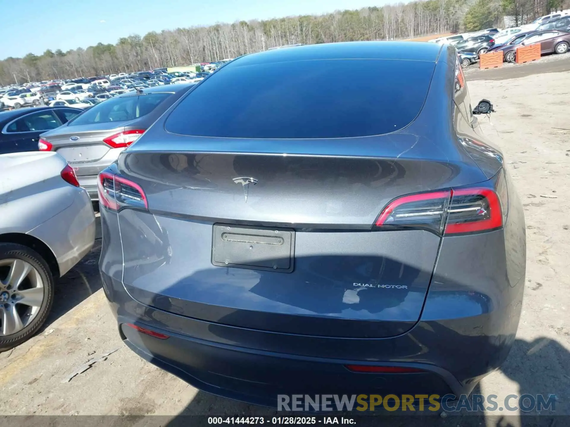 15 fotografías del automóvil dañado 7SAYGDEE8PF619907 TESLA MODEL Y 2023
