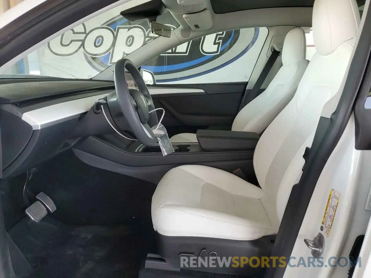7 fotografías del automóvil dañado 7SAYGDEE8PF620703 TESLA MODEL Y 2023