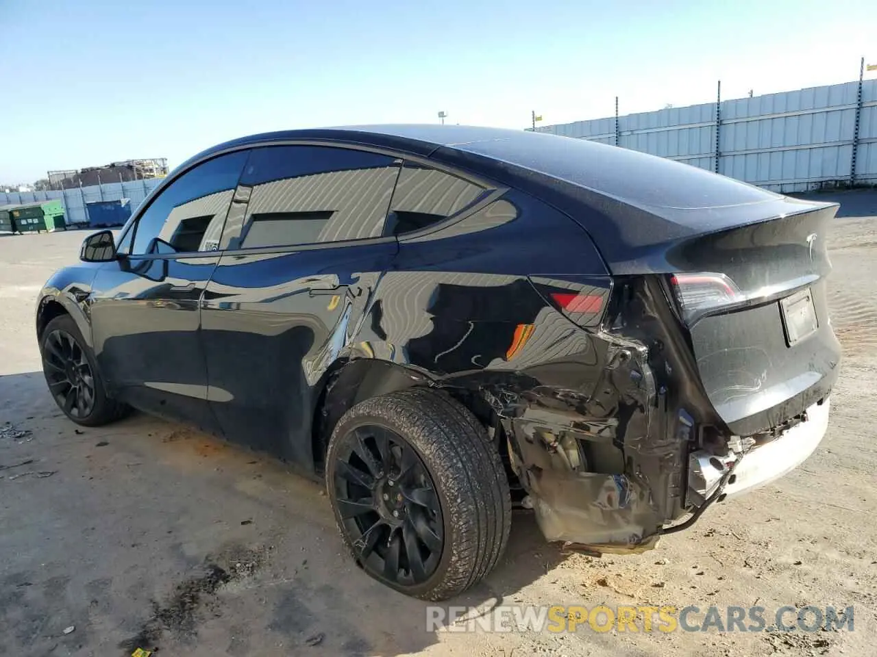 2 fotografías del automóvil dañado 7SAYGDEE8PF625318 TESLA MODEL Y 2023