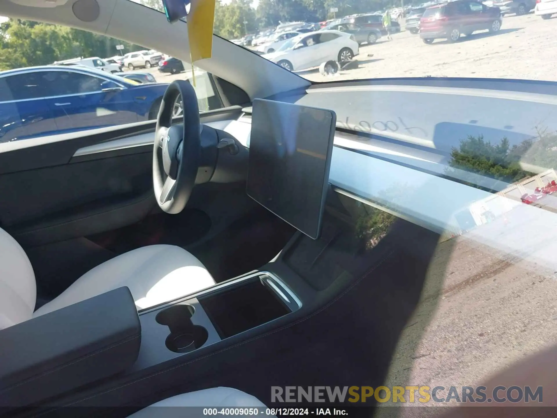 5 fotografías del automóvil dañado 7SAYGDEE8PF630521 TESLA MODEL Y 2023
