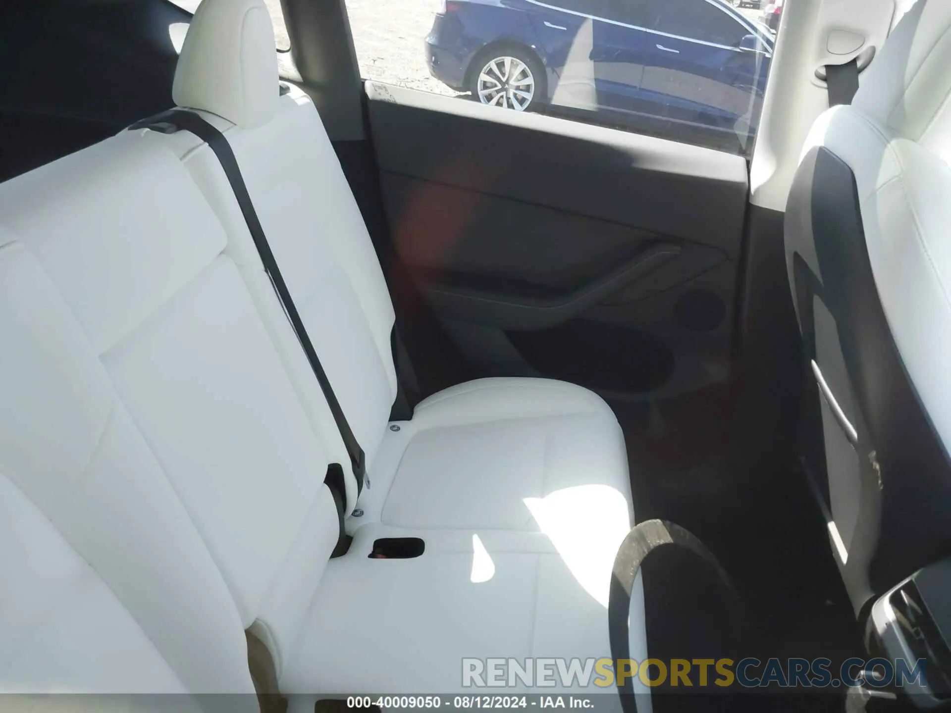 8 fotografías del automóvil dañado 7SAYGDEE8PF630521 TESLA MODEL Y 2023
