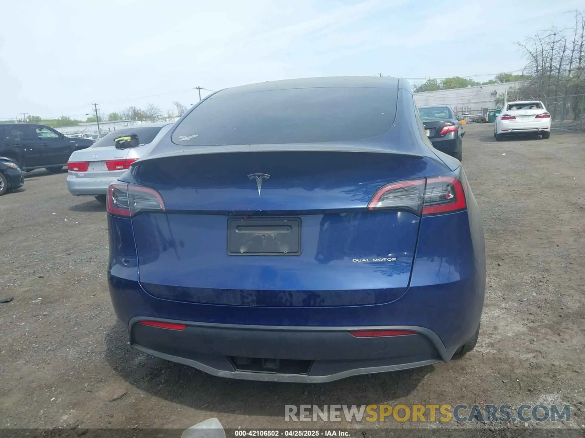 15 fotografías del automóvil dañado 7SAYGDEE8PF768589 TESLA MODEL Y 2023