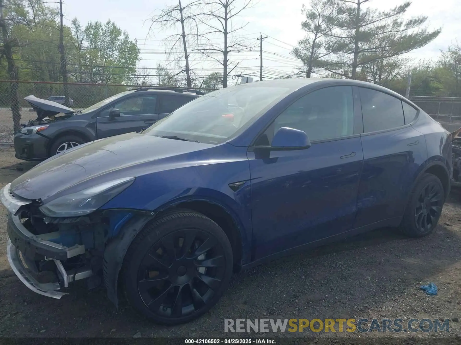 2 fotografías del automóvil dañado 7SAYGDEE8PF768589 TESLA MODEL Y 2023