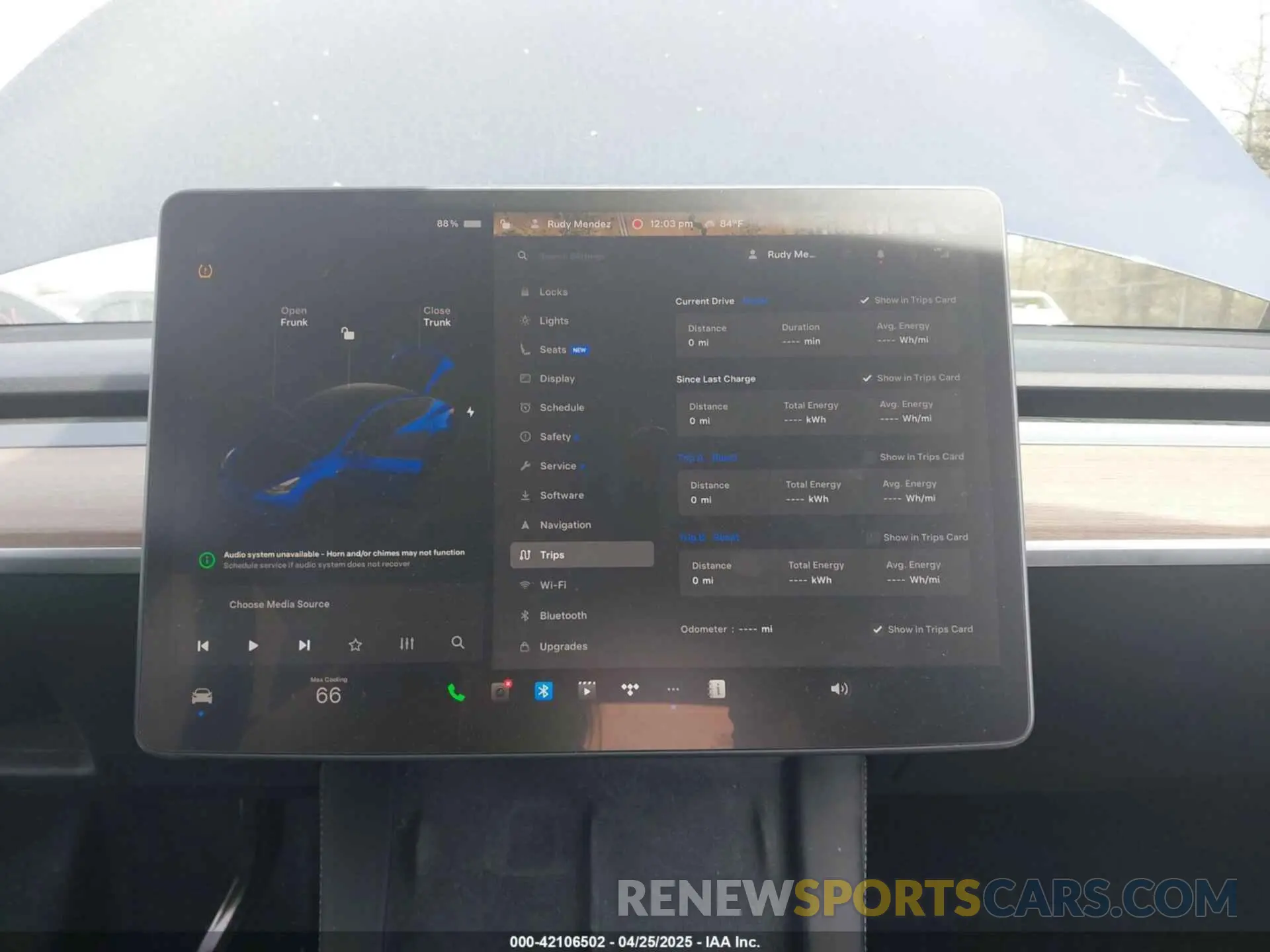 7 fotografías del automóvil dañado 7SAYGDEE8PF768589 TESLA MODEL Y 2023