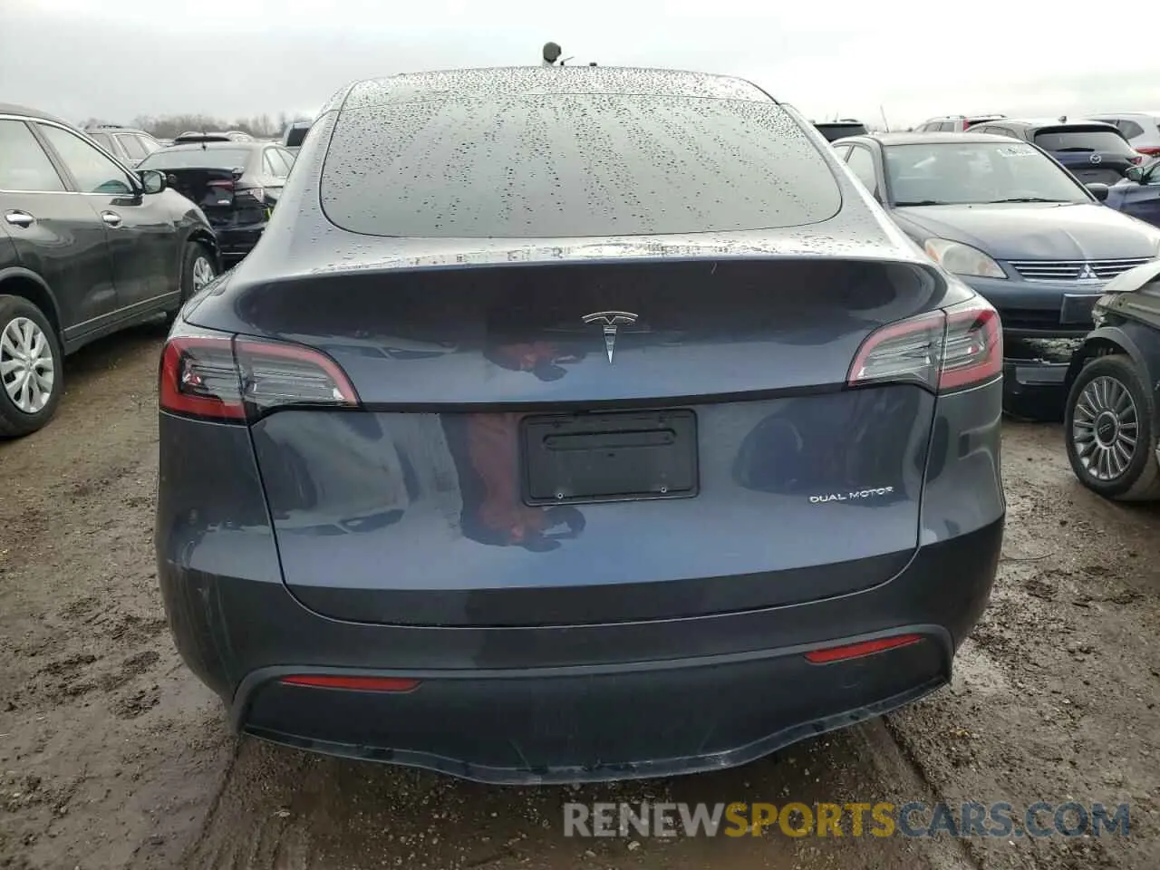 6 fotografías del automóvil dañado 7SAYGDEE8PF773128 TESLA MODEL Y 2023