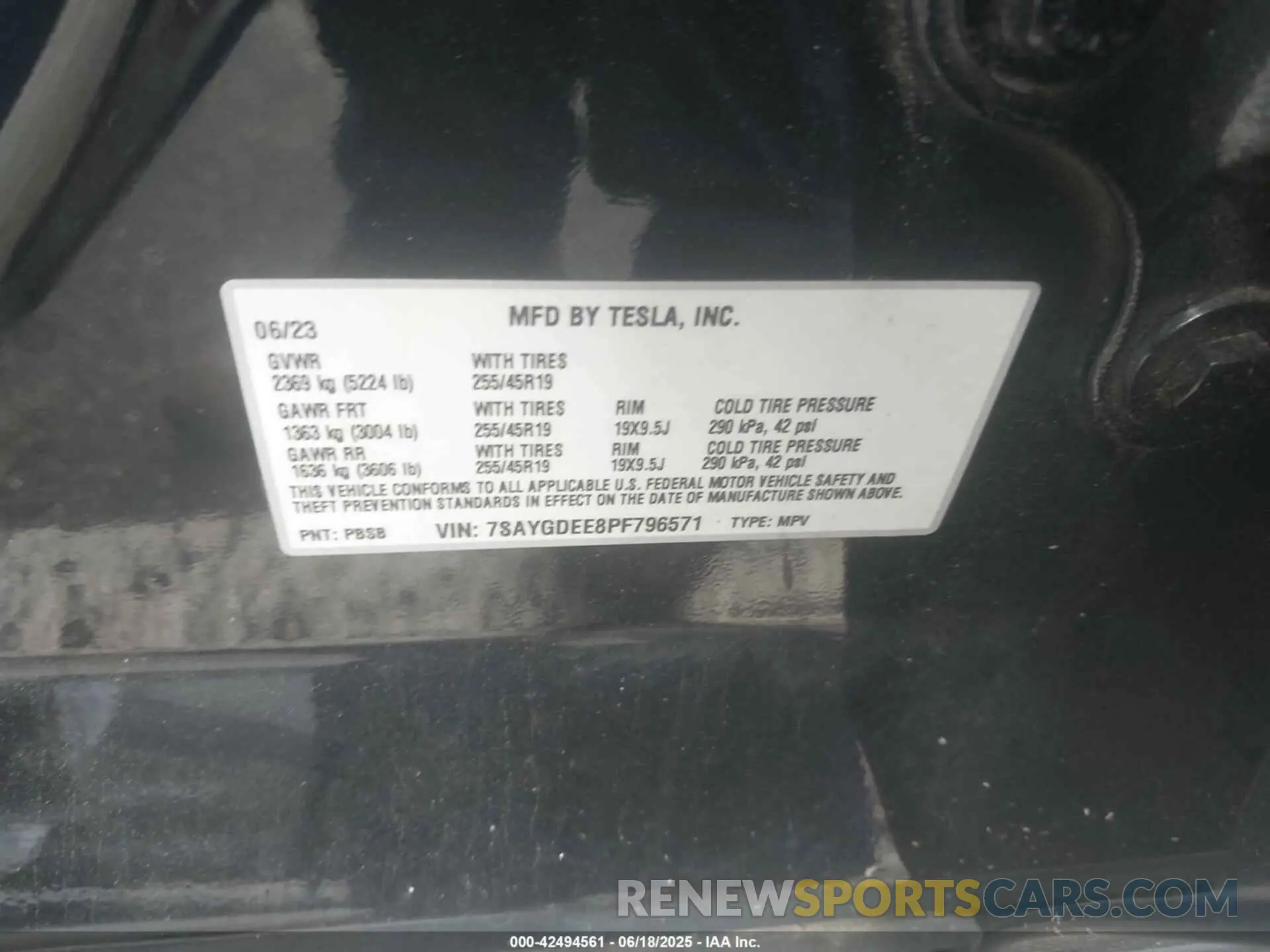 9 fotografías del automóvil dañado 7SAYGDEE8PF796571 TESLA MODEL Y 2023