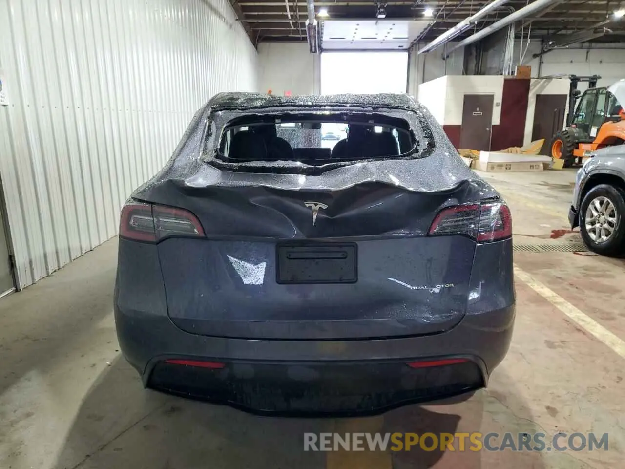6 fotografías del automóvil dañado 7SAYGDEE8PF814874 TESLA MODEL Y 2023