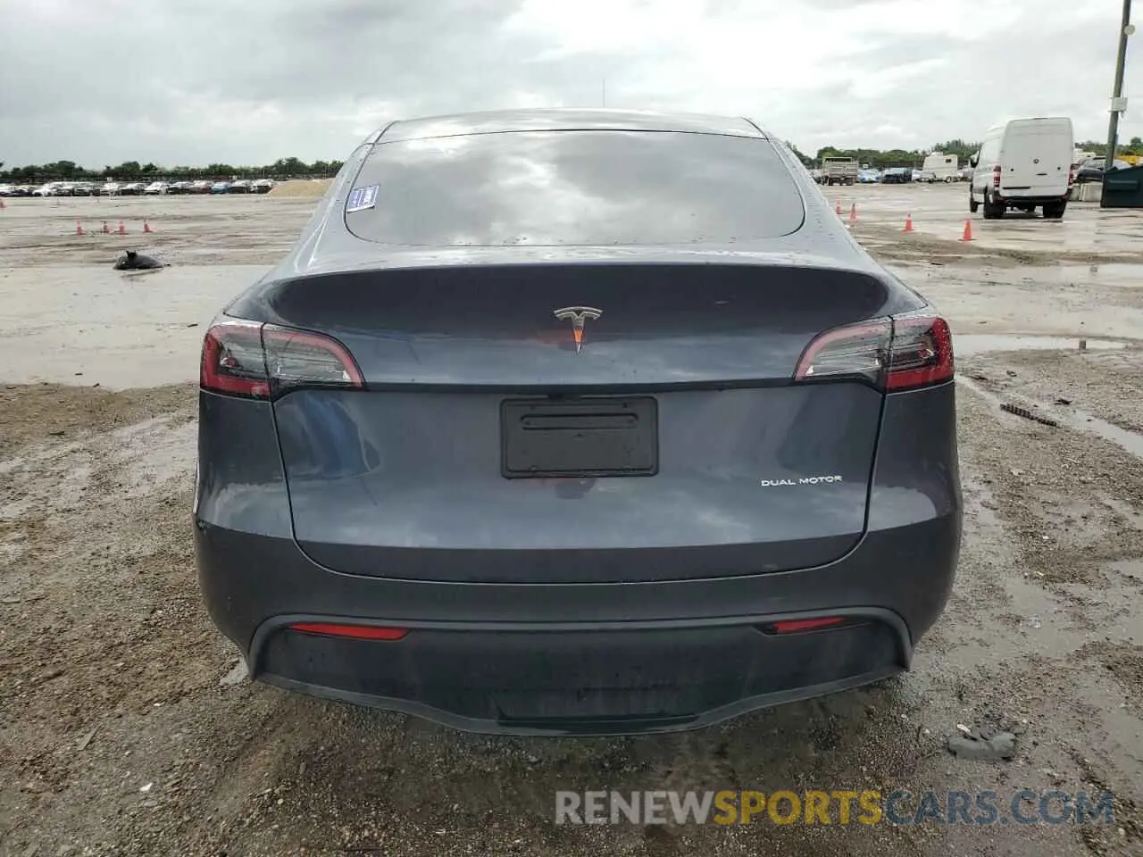 6 fotografías del automóvil dañado 7SAYGDEE8PF854503 TESLA MODEL Y 2023