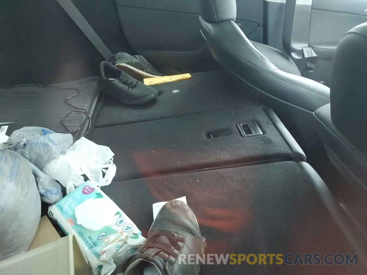 11 fotografías del automóvil dañado 7SAYGDEE8PF875383 TESLA MODEL Y 2023