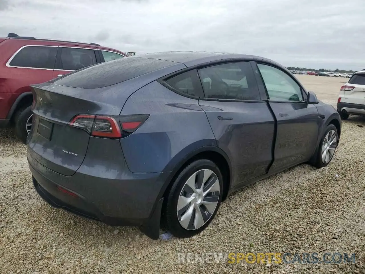 3 fotografías del automóvil dañado 7SAYGDEE8PF875383 TESLA MODEL Y 2023
