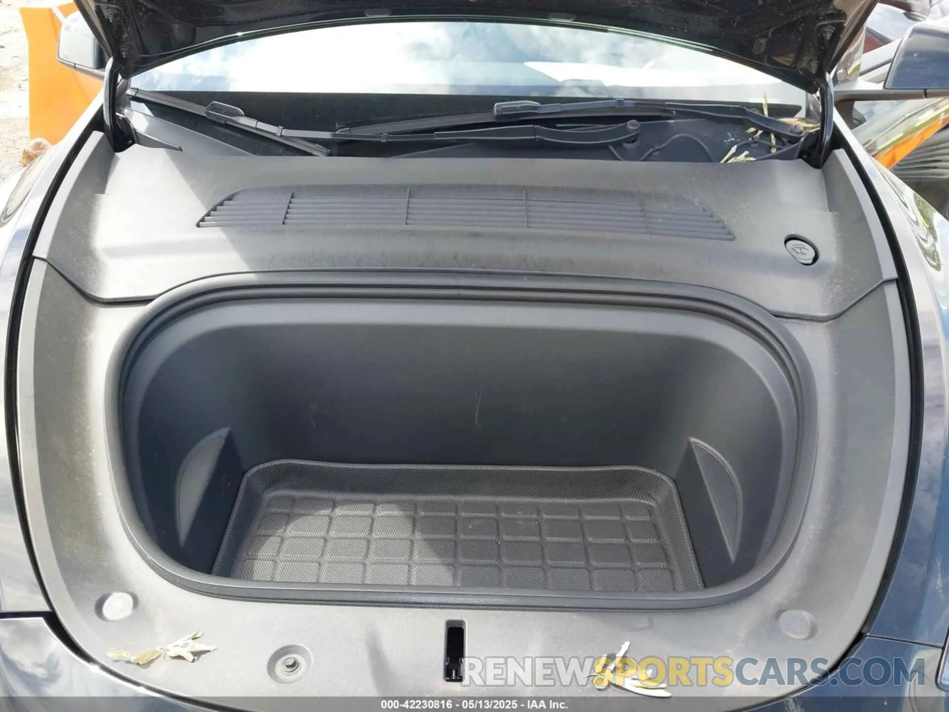 10 fotografías del automóvil dañado 7SAYGDEE8PF919057 TESLA MODEL Y 2023