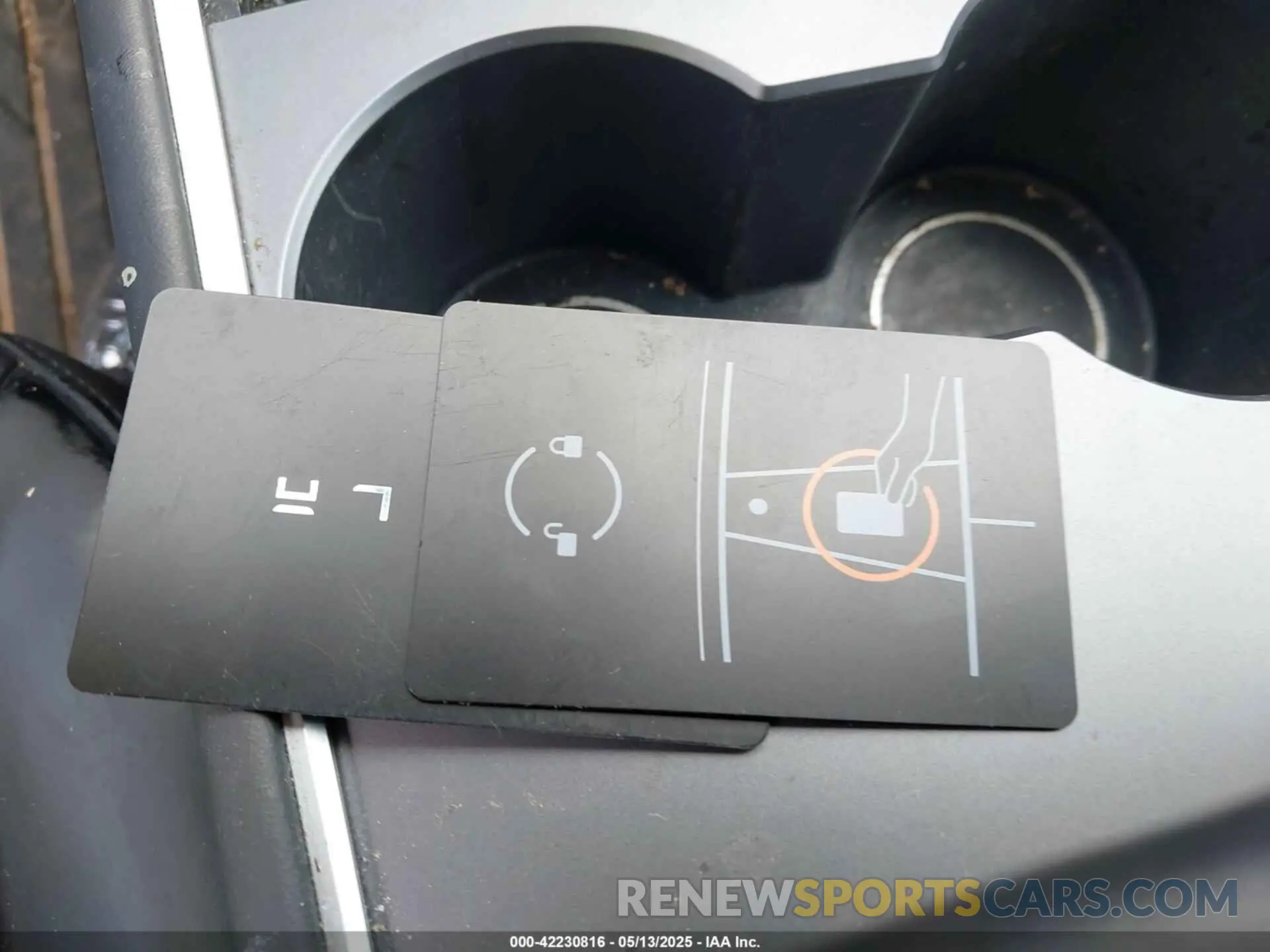 11 fotografías del automóvil dañado 7SAYGDEE8PF919057 TESLA MODEL Y 2023