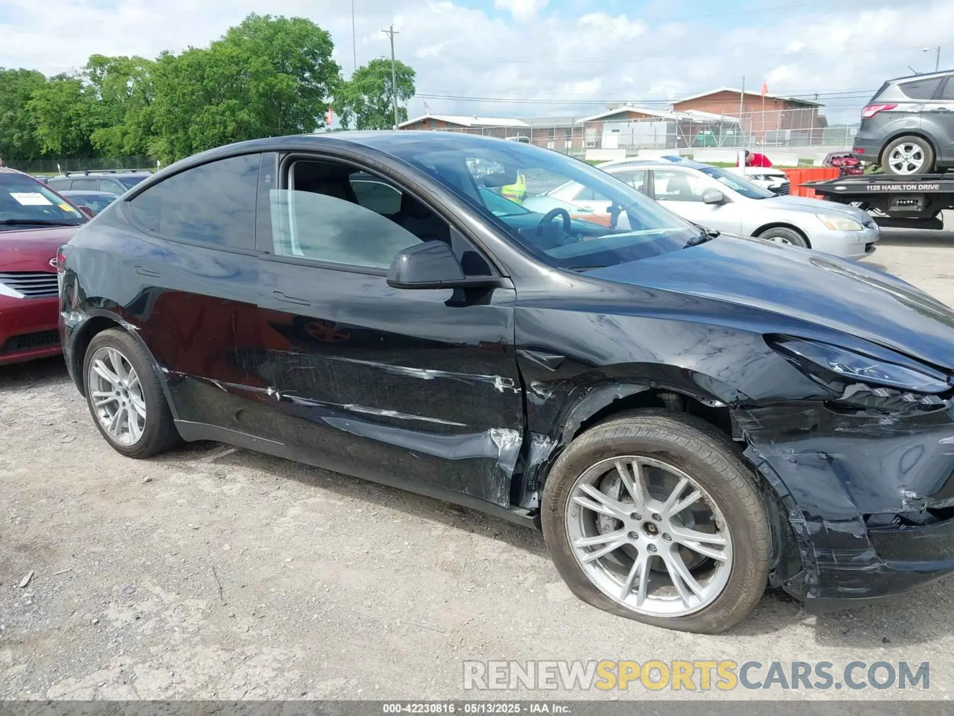 13 fotografías del automóvil dañado 7SAYGDEE8PF919057 TESLA MODEL Y 2023