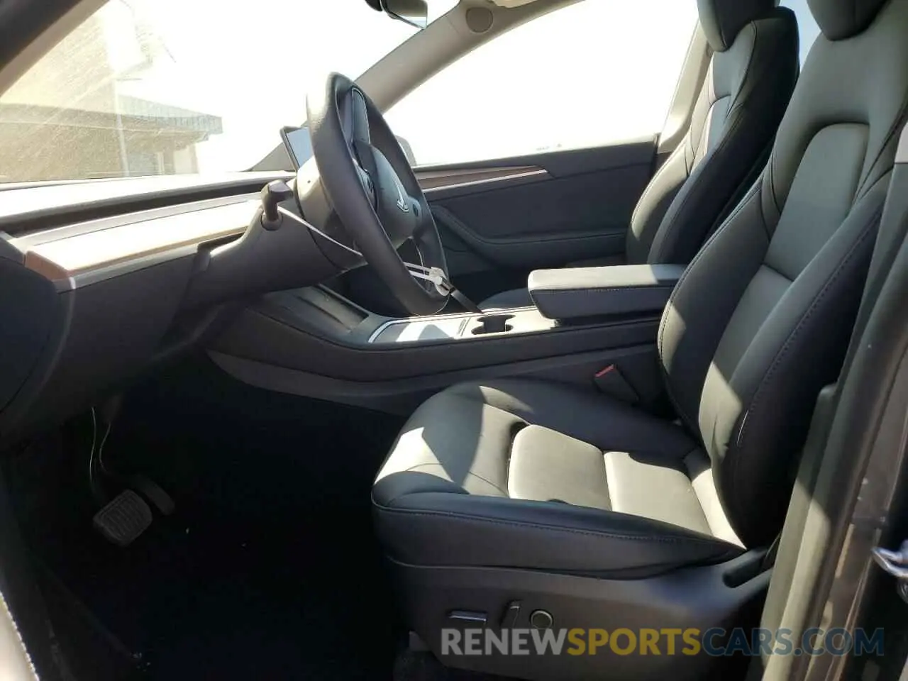 7 fotografías del automóvil dañado 7SAYGDEE8PF971160 TESLA MODEL Y 2023