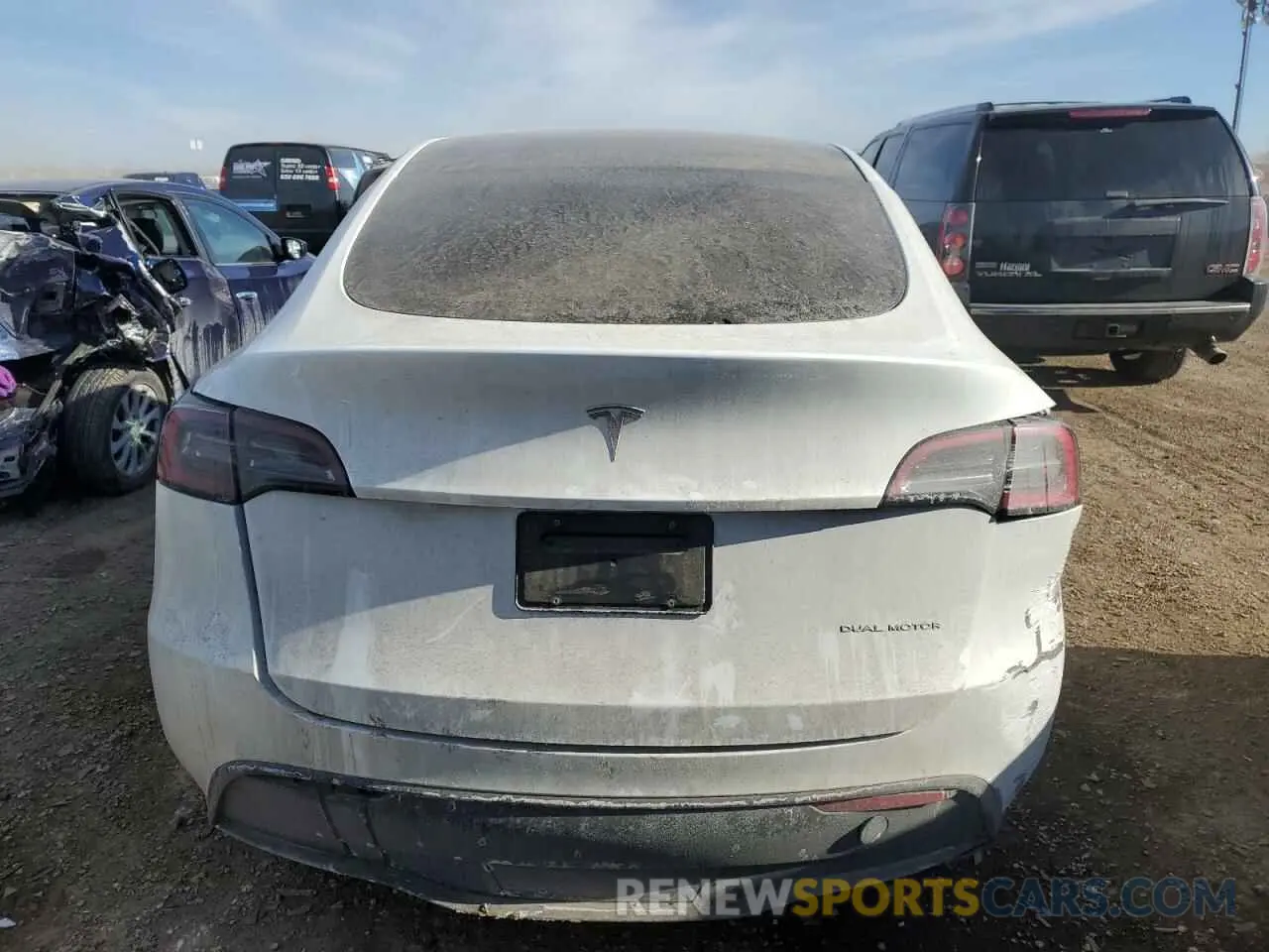 6 fotografías del automóvil dañado 7SAYGDEE9PA028773 TESLA MODEL Y 2023
