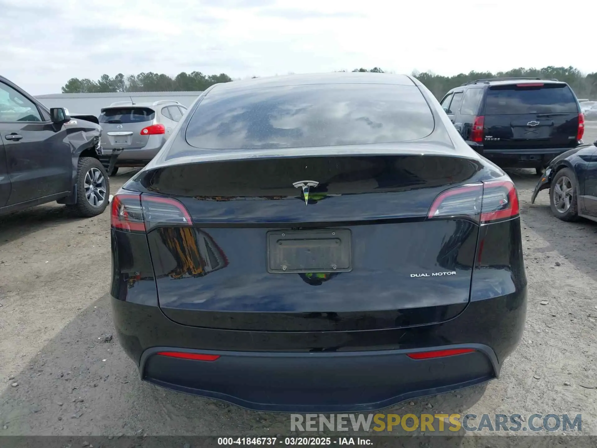 16 fotografías del automóvil dañado 7SAYGDEE9PA051535 TESLA MODEL Y 2023