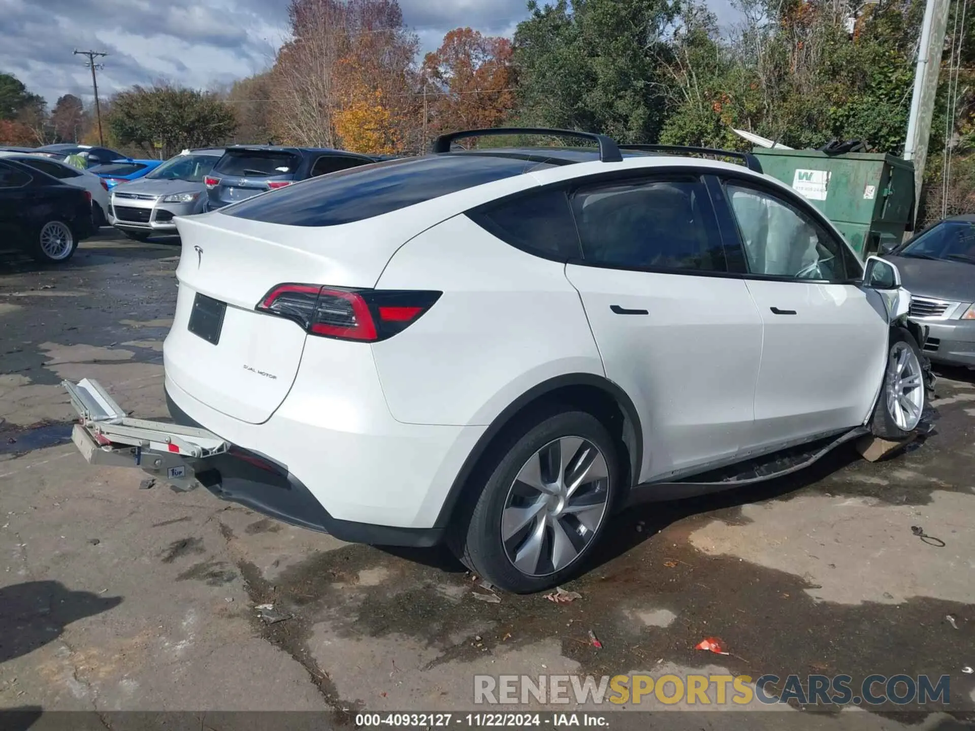 4 fotografías del automóvil dañado 7SAYGDEE9PA104184 TESLA MODEL Y 2023