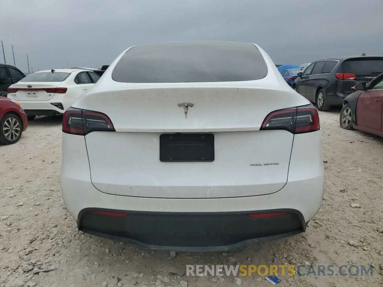 6 fotografías del automóvil dañado 7SAYGDEE9PA109160 TESLA MODEL Y 2023